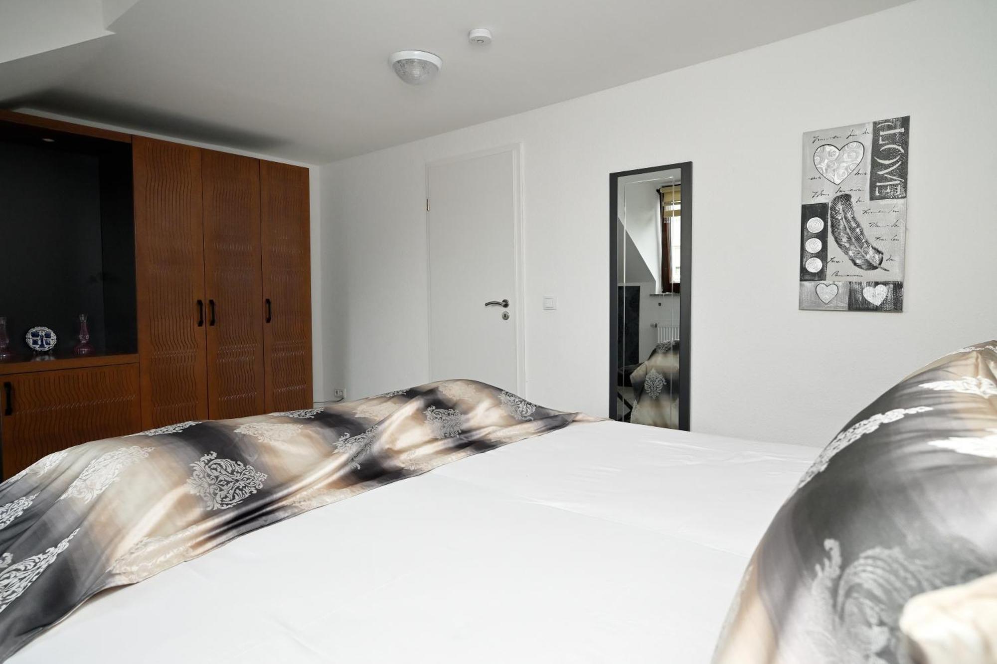 Ferienwohnung&Aparts By Kispet Group Hotels In Oberhausen Оберхаузен Екстериор снимка